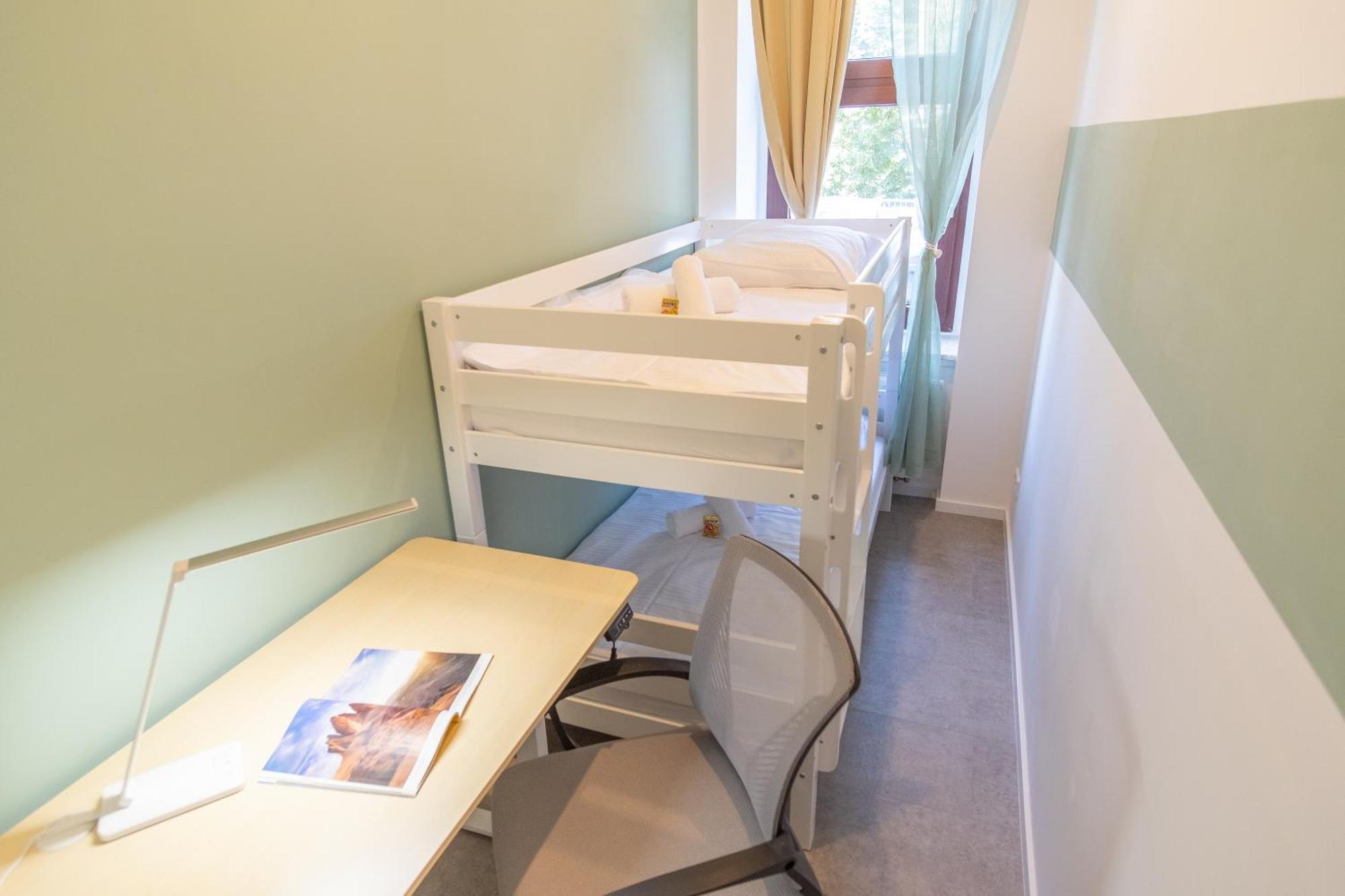 65 Zoll 4K Tv, Disney Plus, Soundbar, Kostenloser Kaffee, 5 Raeume Leipzig Exterior photo