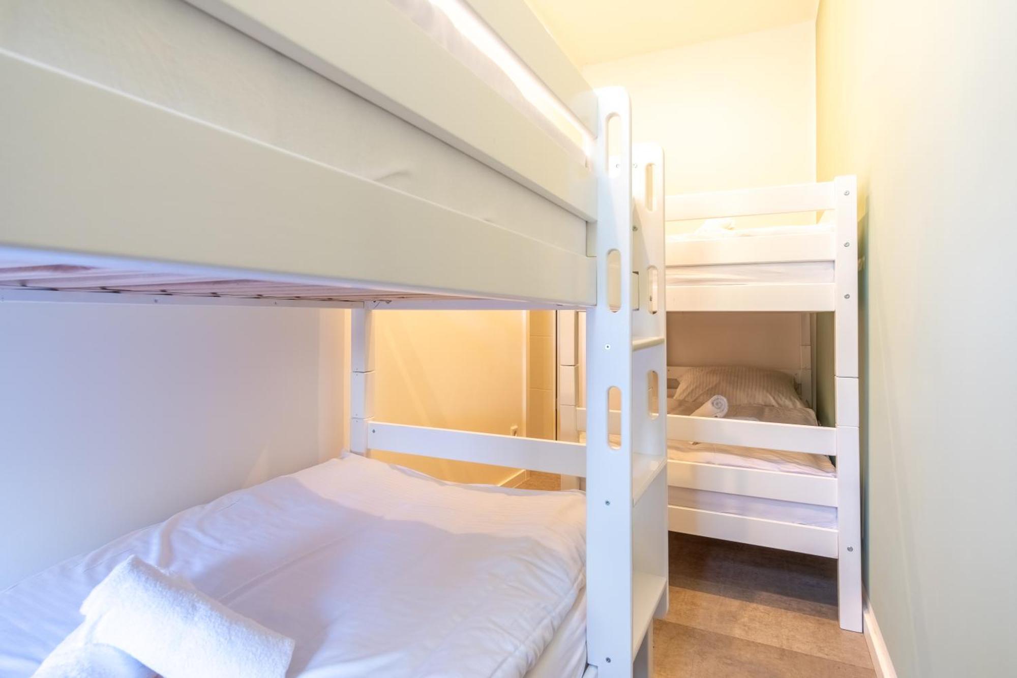 65 Zoll 4K Tv, Disney Plus, Soundbar, Kostenloser Kaffee, 5 Raeume Leipzig Exterior photo